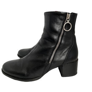 Rag & bone Avery Leather Side-Zip Boots in Black Women Size 8-8.5/EU38.5